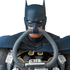 Medicom Toy Batman: Hush - Batman - Mafex No.166 - Stealth Jumper Outlet
