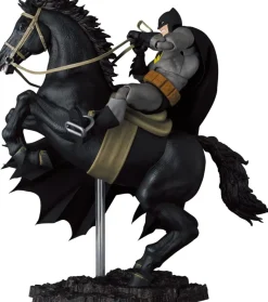 Discount Medicom Toy Batman: The Dark Knight Returns - Batman - Mafex (No.205) - & Horse