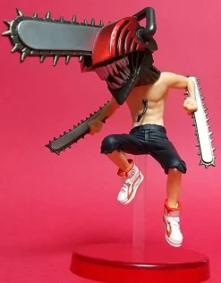 Hot Bandai Spirits Chainsaw Man - Pochita and Denji - Weekly Shonen Jump World Collectable Figure - World Collectable Figure