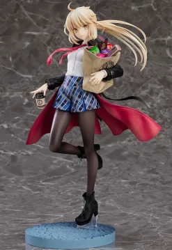 New Good Smile Company Fate/Grand Order - Saber Alter - 1/7 - Heroic Spirit Traveling Outfit Ver.