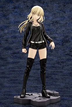 Outlet Kotobukiya As Manufacturer Fate/Grand Order - Saber Alter - 1/7 - Casual ver. (Kotobukiya)