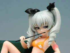 Hot Platz Girls und Panzer 1/10 Anchovy -Swimsuit ver.- Girls und Panzer 10th Anniversary Special Edition desu! Resin Kit