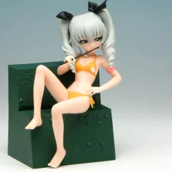 Hot Platz Girls und Panzer 1/10 Anchovy -Swimsuit ver.- Girls und Panzer 10th Anniversary Special Edition desu! Resin Kit