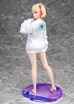 Phat Company as Manufacturer Lycoris Recoil - Nishikigi Chisato - 1/7 - Oversized Sweatshirt Ver. (Phat Company)