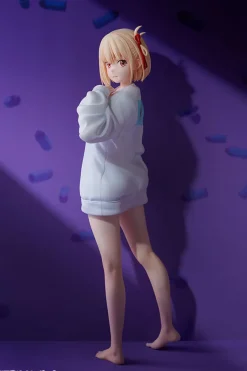 Phat Company as Manufacturer Lycoris Recoil - Nishikigi Chisato - 1/7 - Oversized Sweatshirt Ver. (Phat Company)