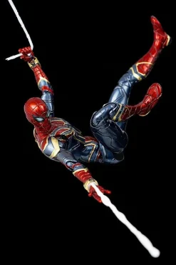Threezero Marvel Studios: Infinity Saga DLX - Iron Spider