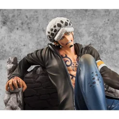MegaHouse One Piece - Trafalgar Law - Portrait Of Pirates Limited Edition - 1/8 - Ver. VS Online