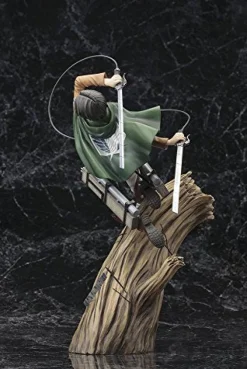 Kotobukiya Shingeki no Kyojin - Levi - ARTFX J - 1/8 Best