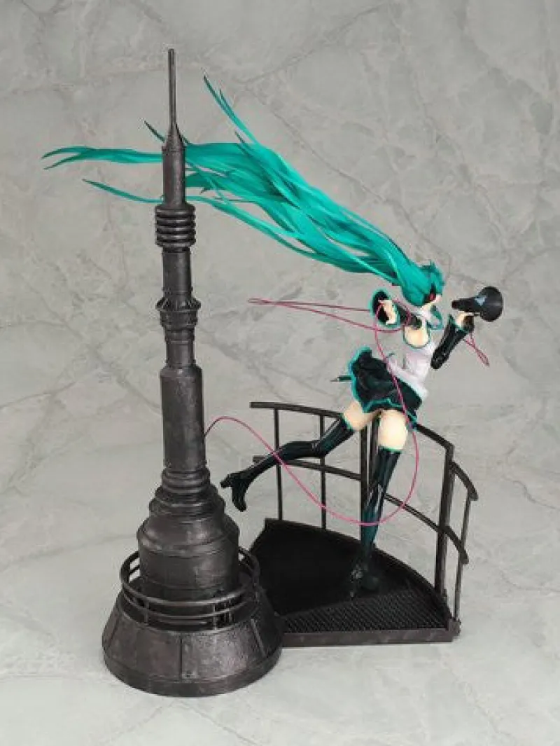 Good Smile Company Vocaloid - Hatsune Miku - 1/8 - Love is War