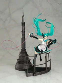 Good Smile Company Vocaloid - Hatsune Miku - 1/8 - Love is War